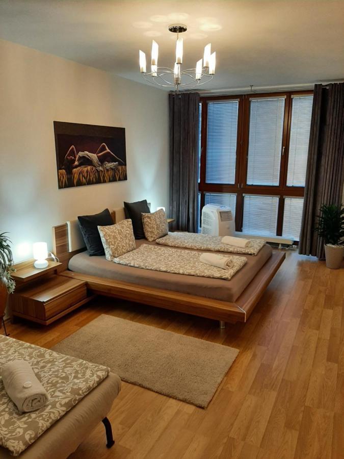 Nobless Apartment Brno Esterno foto