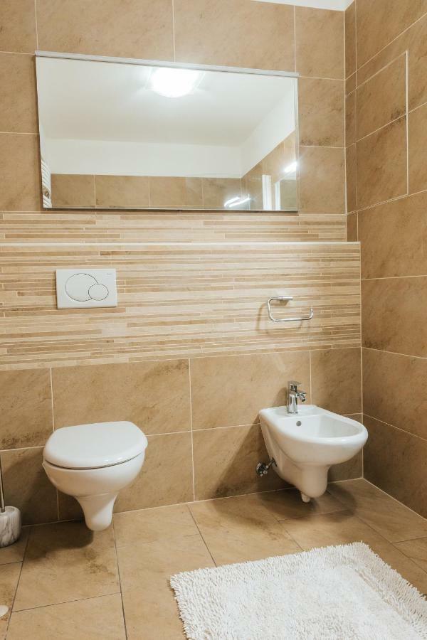 Nobless Apartment Brno Esterno foto